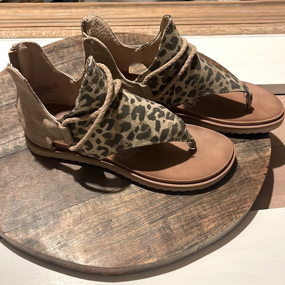 Very G Sparta Sandals